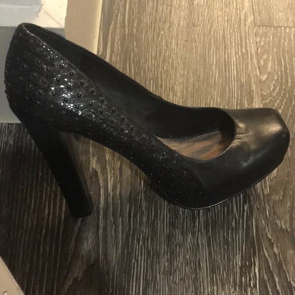 Ladies high heel black shoe - Picture 1 of 4